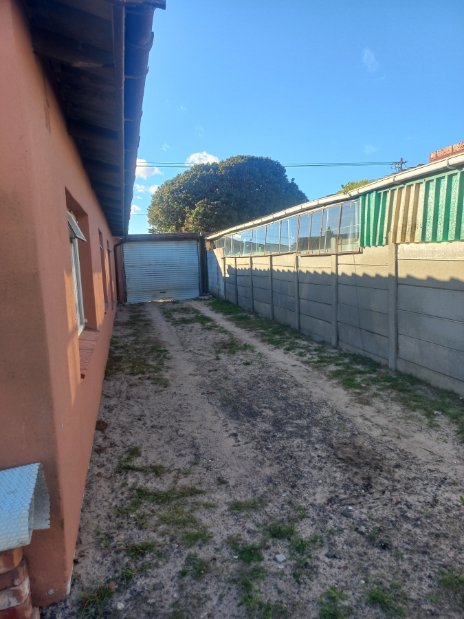 4 Bedroom Property for Sale in Nooitgedacht Western Cape